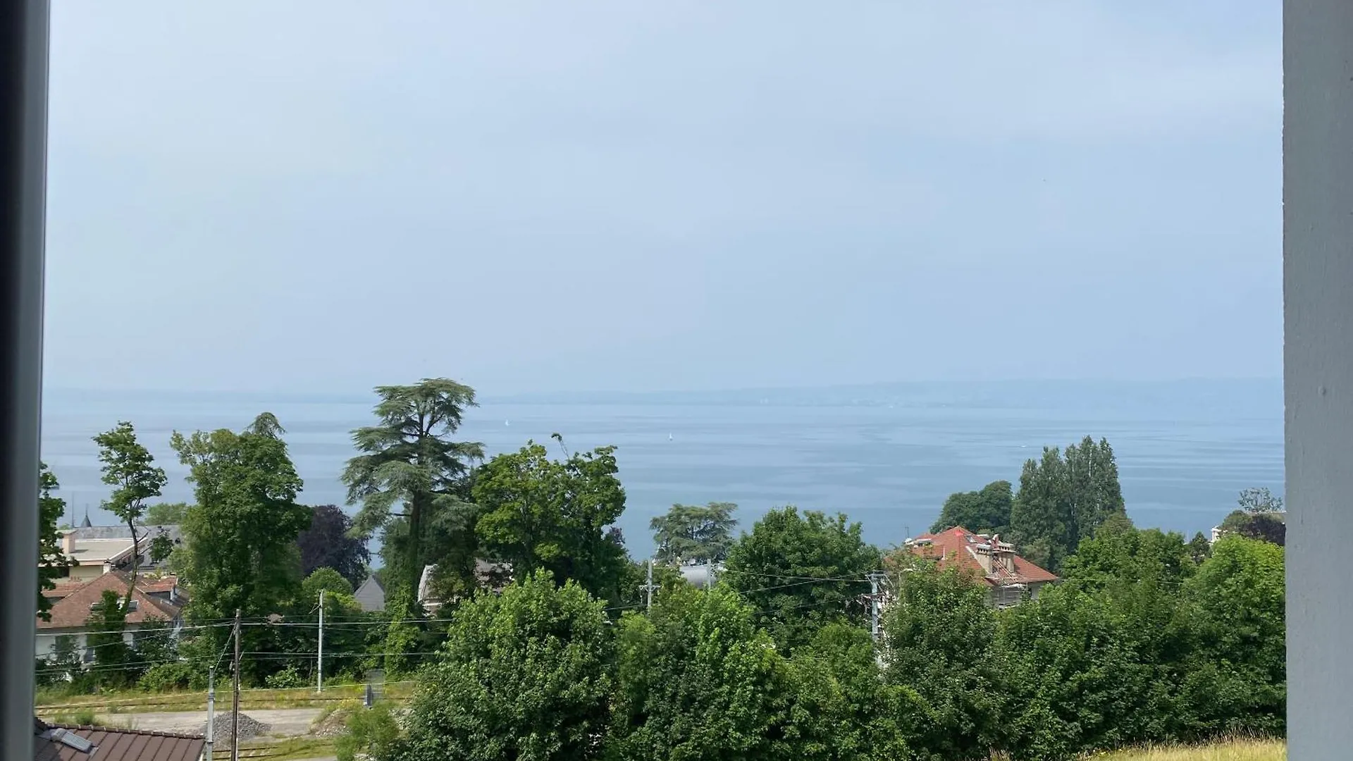 Appartement Au Bord Du Lac De Geneve Эвиан-ле-Бен